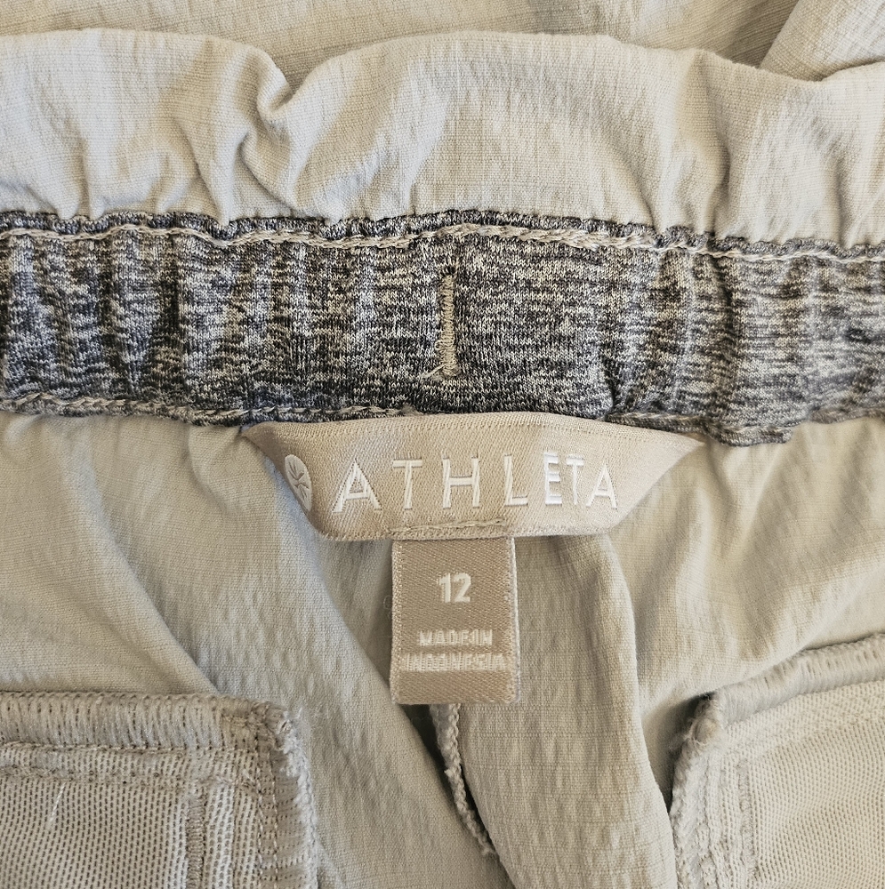Athleta Light Tan Drawstring Cascade Shorts 12 - Picture 3 of 5